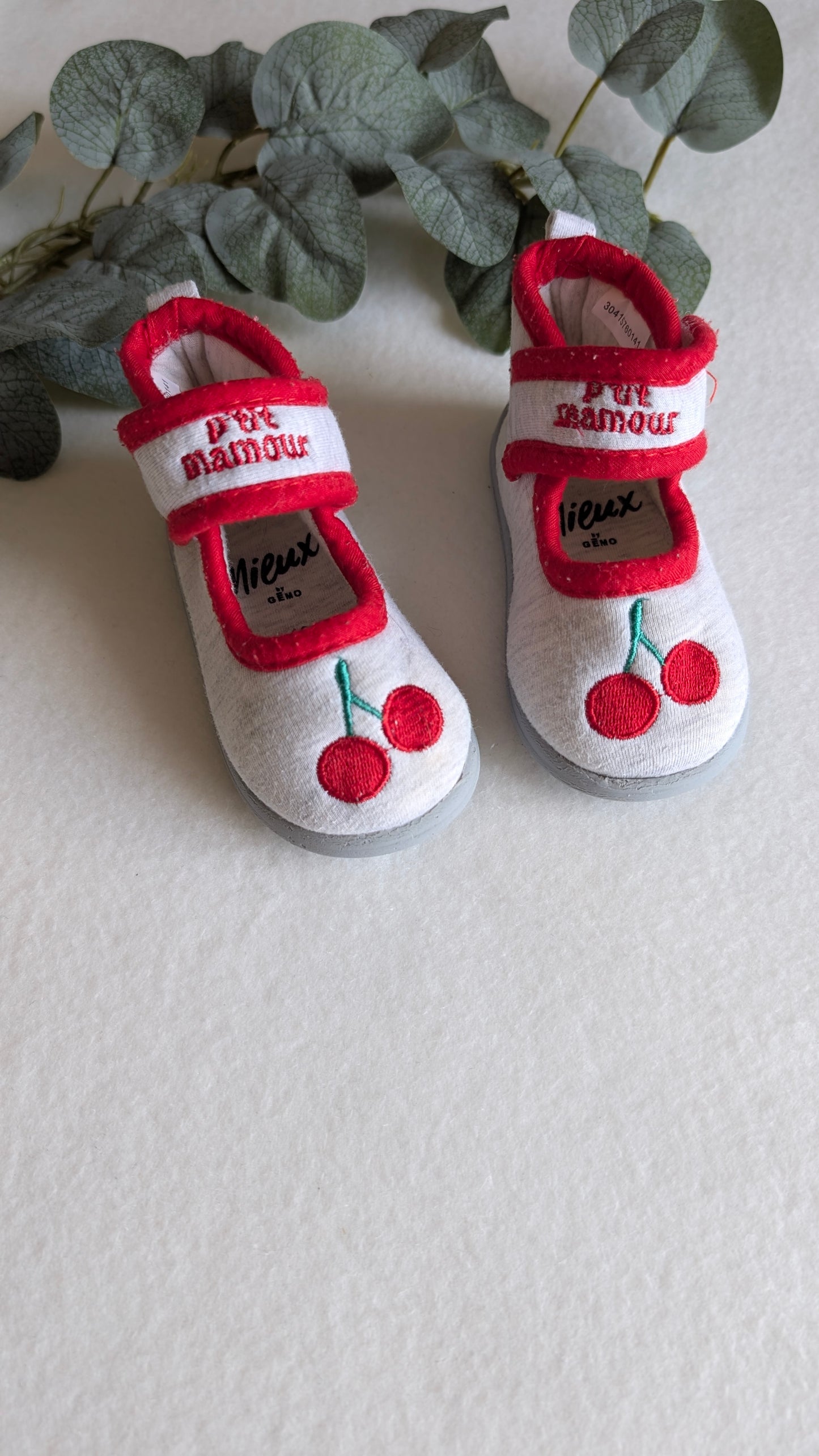 Chaussons bébé fille "Cerises 🍒"